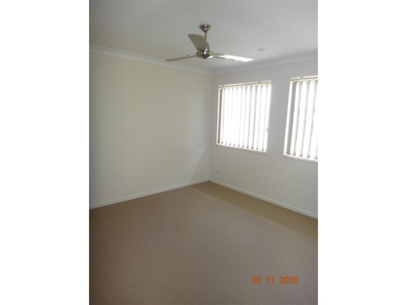 5a Tunstall Pl, Brassall QLD 4305
