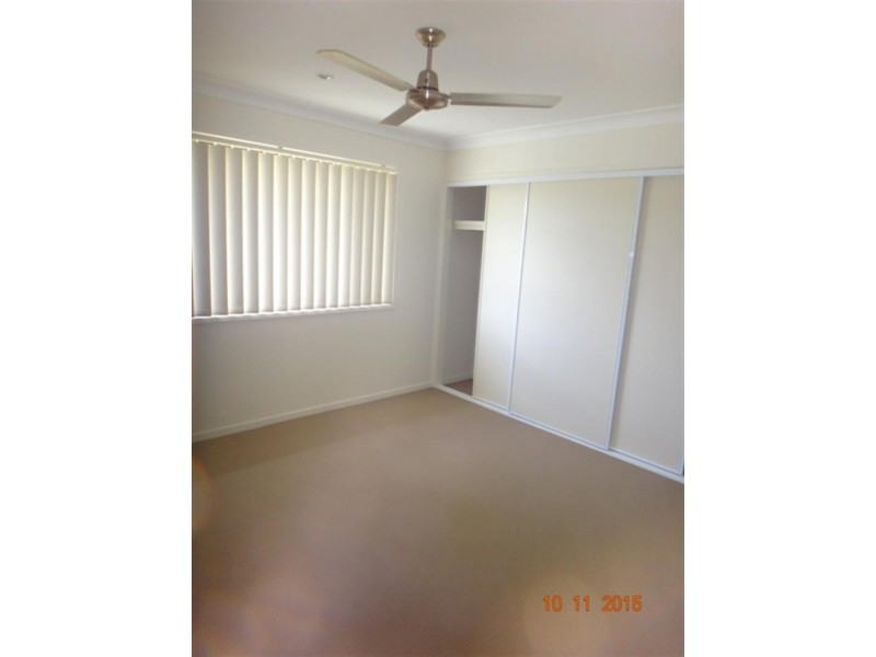 5a Tunstall Pl, Brassall QLD 4305