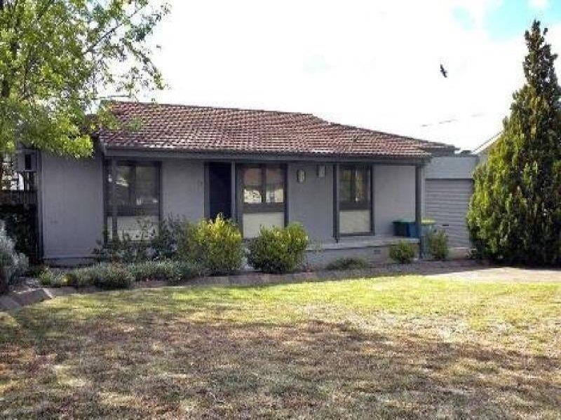 15 Jenkins St, Wagga Wagga NSW 2650