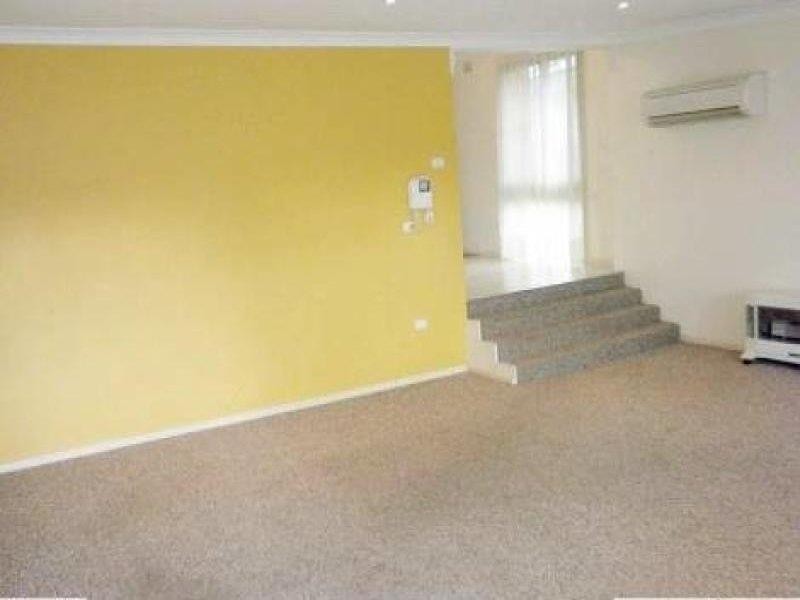 15 Jenkins St, Wagga Wagga NSW 2650