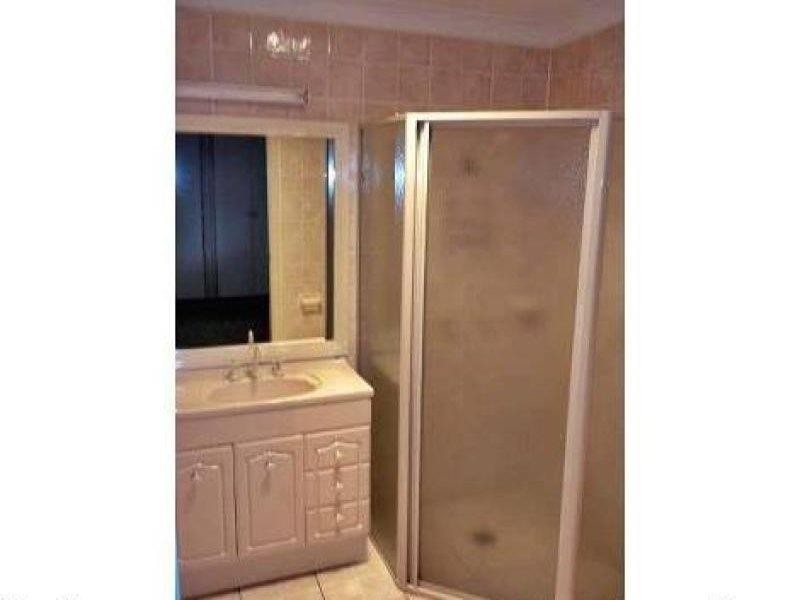 15 Jenkins St, Wagga Wagga NSW 2650