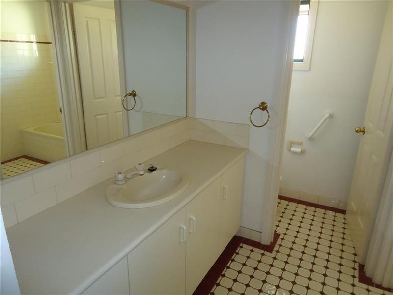 7 Liberty Pl, Wagga Wagga NSW 2650