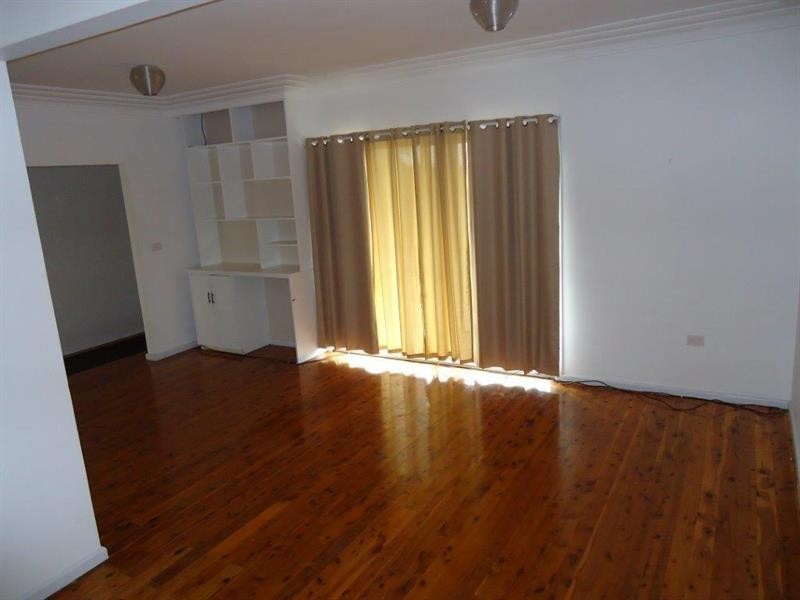 7 Henschke Ave, San Isidore NSW 2650