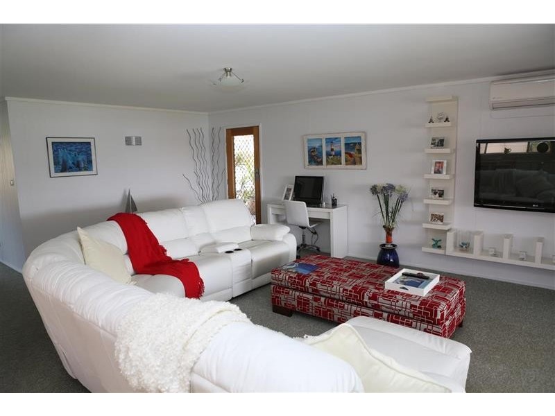 37 Myuna St, Dalmeny NSW 2546