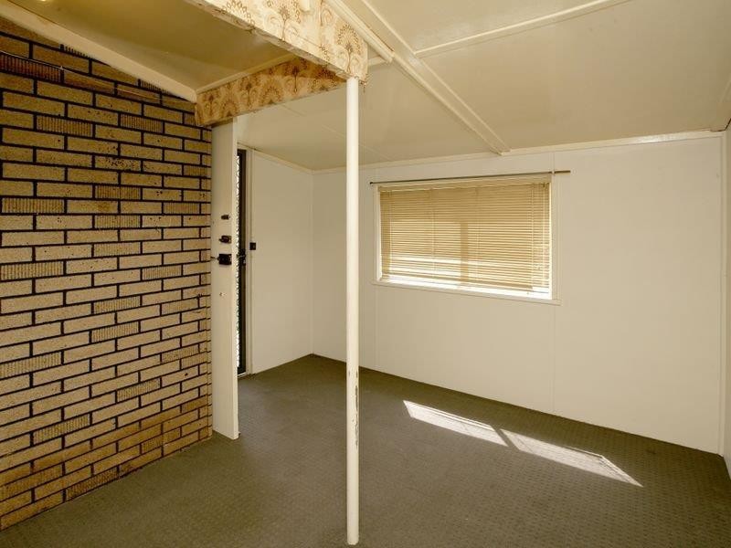 2 Manoora Ave, Wagga Wagga NSW 2650
