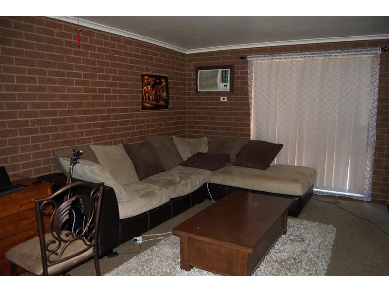 2/8 Kokoda St, Wagga Wagga NSW 2650