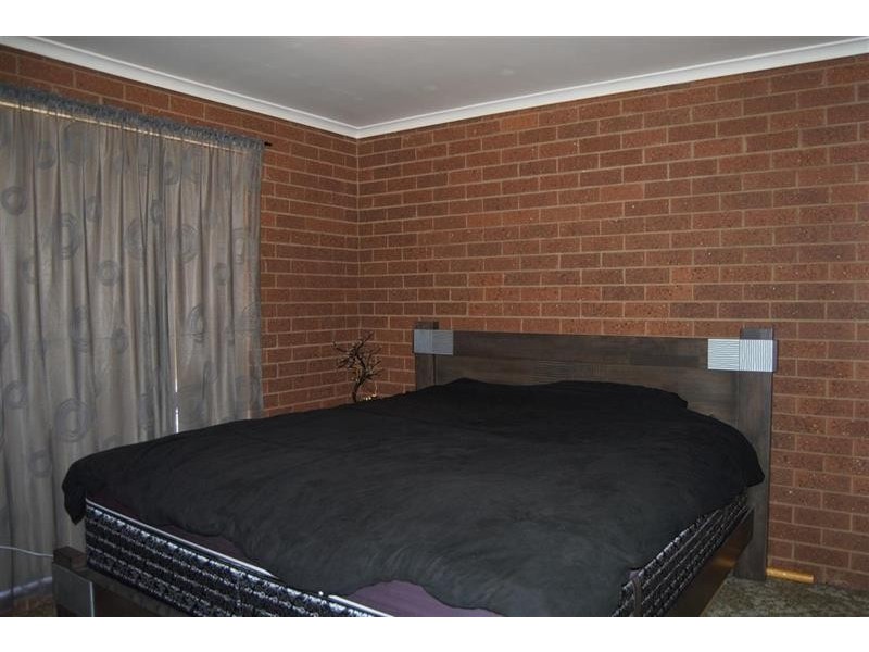 2/8 Kokoda St, Wagga Wagga NSW 2650