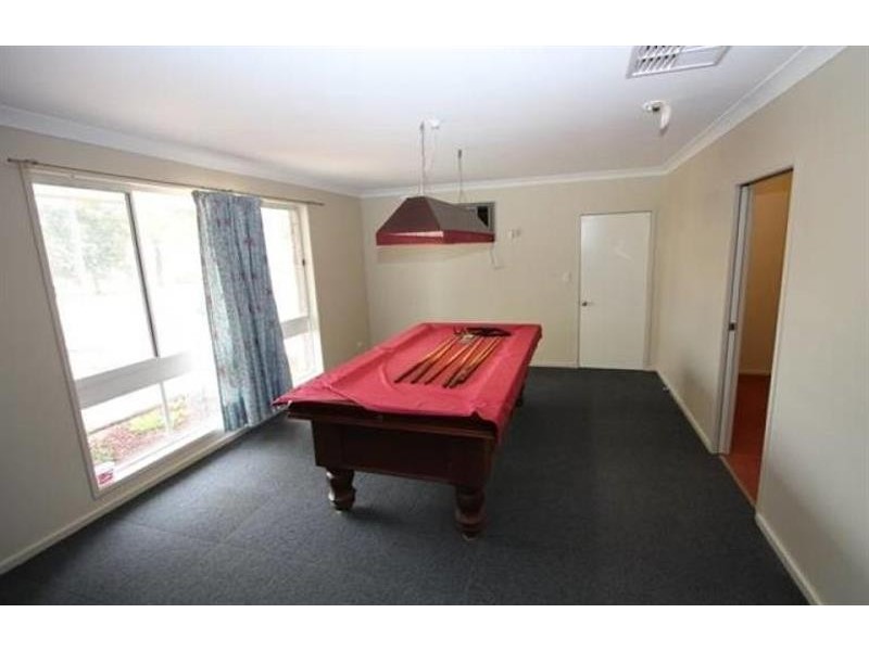 13 Grinton Ave, Wagga Wagga NSW 2650