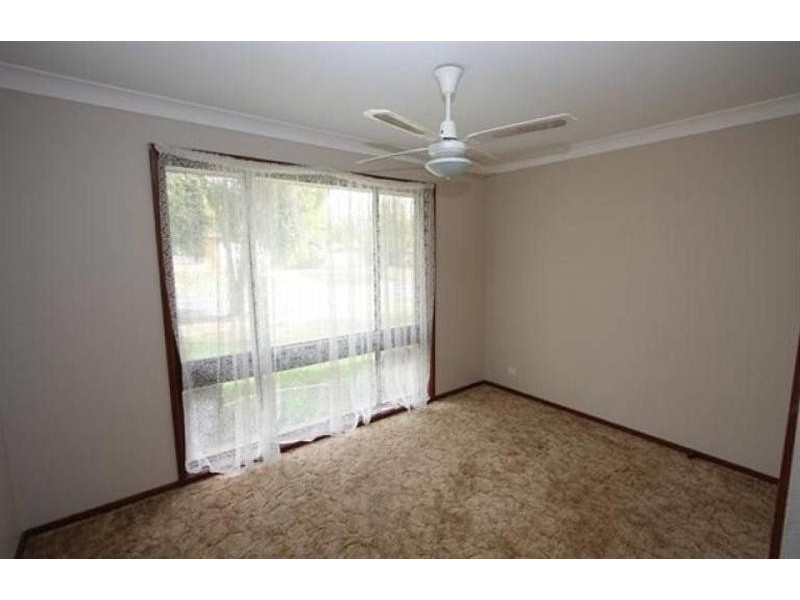 13 Grinton Ave, Wagga Wagga NSW 2650