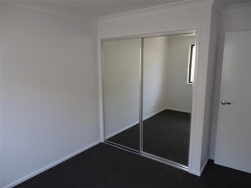 27 Alma Cres, Wagga Wagga NSW 2650