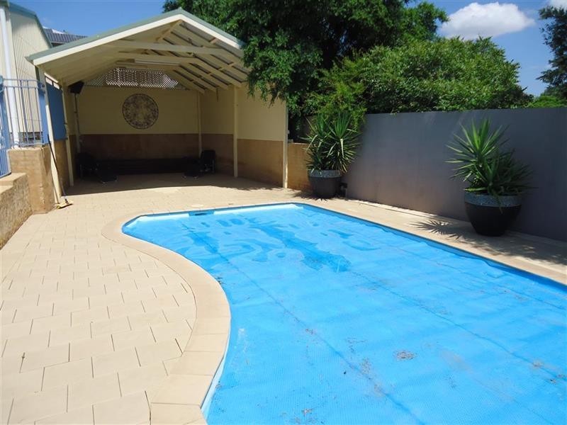 4 Kincora  Pl, Wagga Wagga NSW 2650