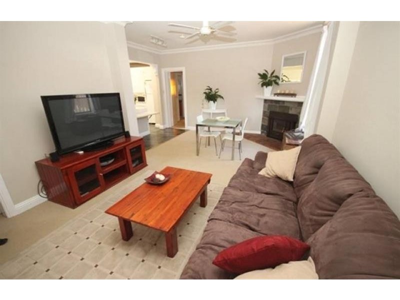 170 Gurwood St, Wagga Wagga NSW 2650