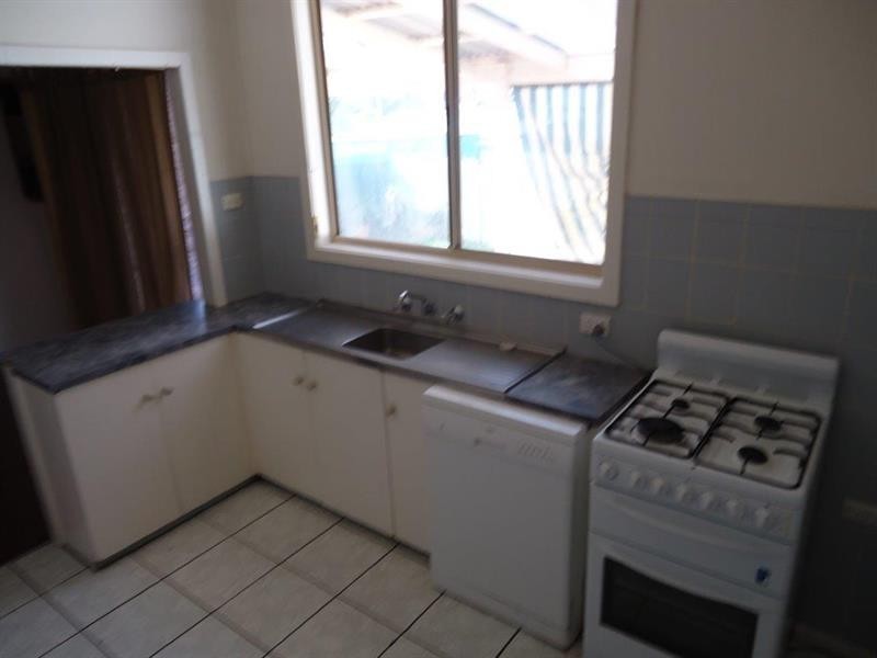 90 Bolger Ave, Wagga Wagga NSW 2650