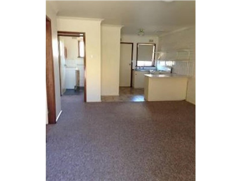 1/8 Nordlingen  Dr, Wagga Wagga NSW 2650