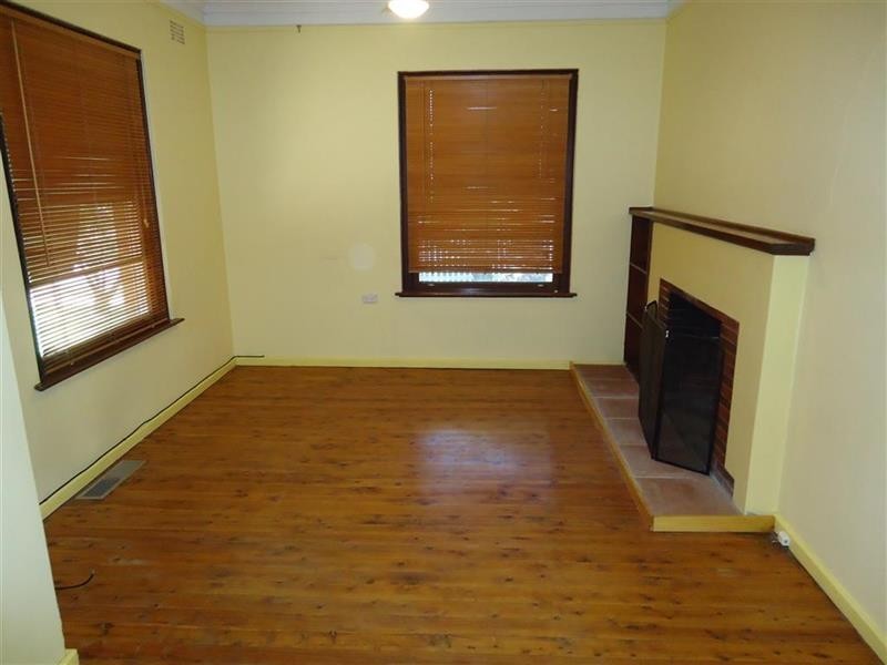 35 Bluett Cres, Wagga Wagga NSW 2650