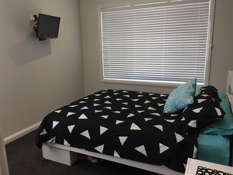2 Cullen Rd, Wagga Wagga NSW 2650