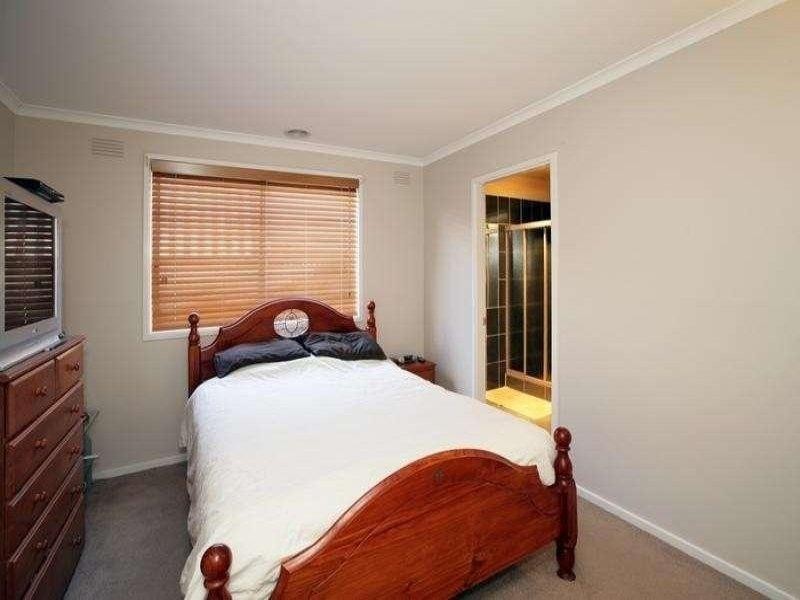 16 Bavaria St, Wagga Wagga NSW 2650