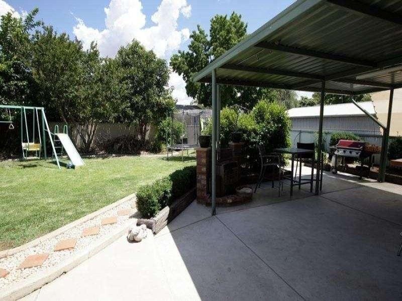 16 Bavaria St, Wagga Wagga NSW 2650