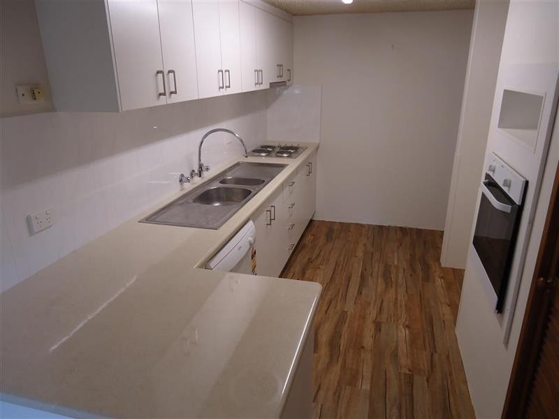 2/4-6 Thorne St, Wagga Wagga NSW 2650