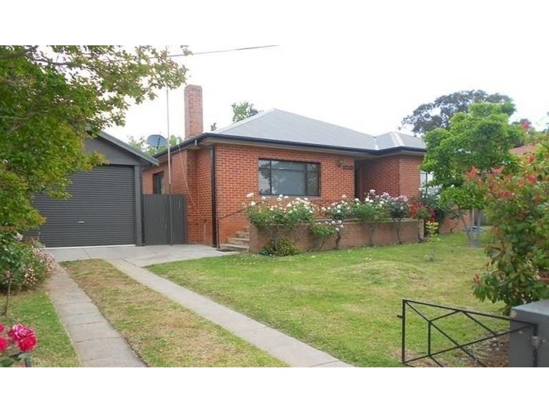 34 Copland St, Wagga Wagga NSW 2650