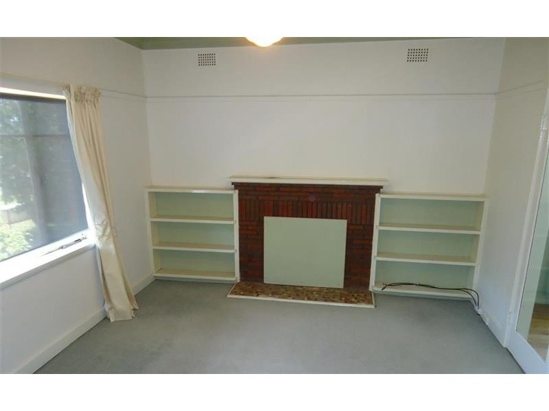 34 Copland St, Wagga Wagga NSW 2650