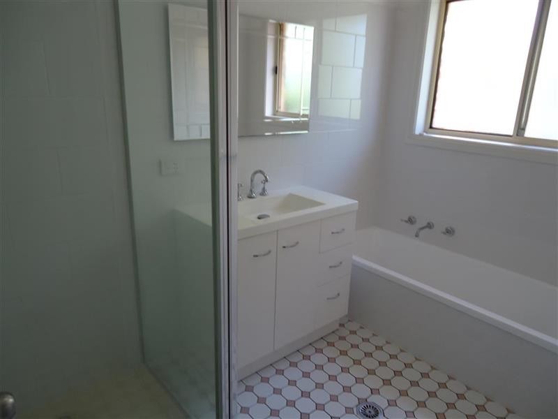 1/8 Malebo Pl, Wagga Wagga NSW 2650