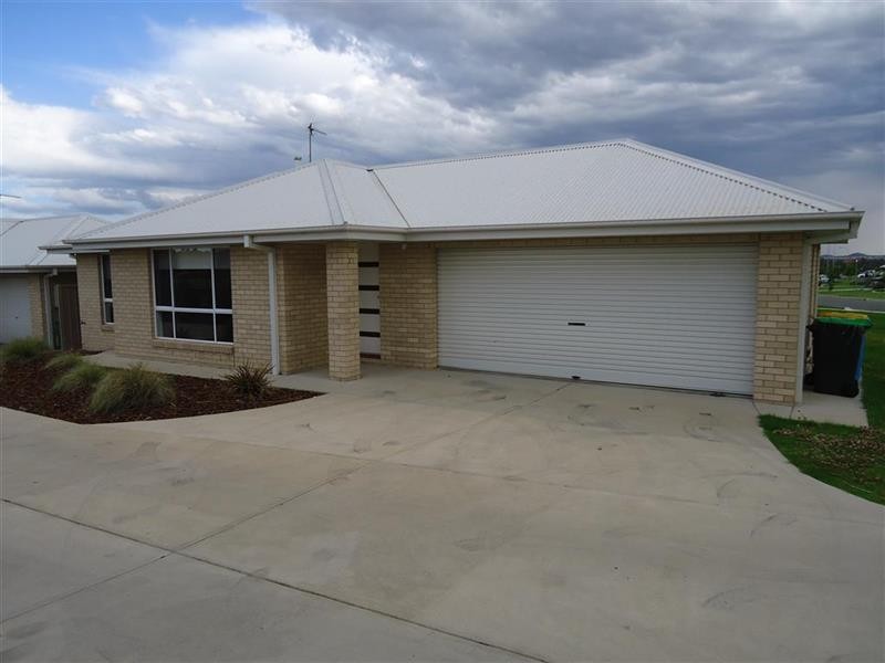 2/80 Messenger Ave, Wagga Wagga NSW 2650