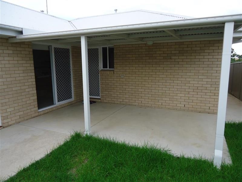 2/80 Messenger Ave, Wagga Wagga NSW 2650