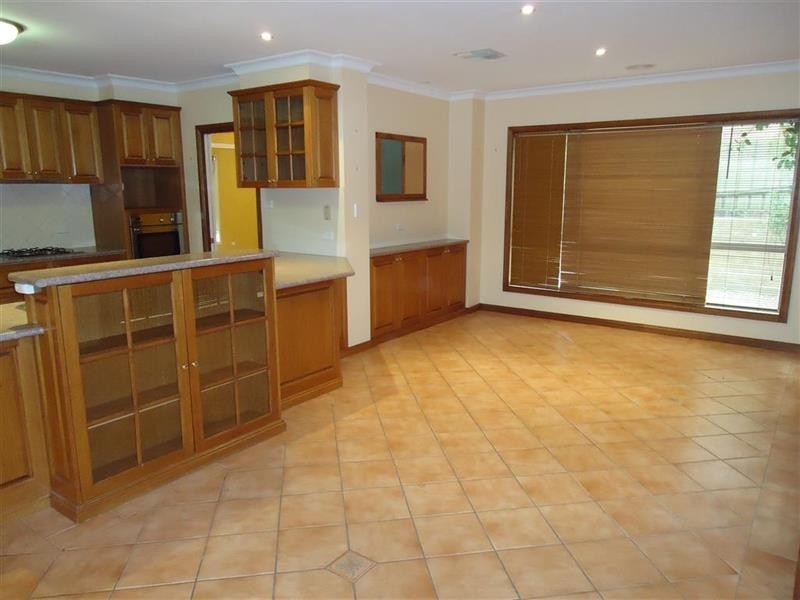 15 Lincoln Ave, Wagga Wagga NSW 2650