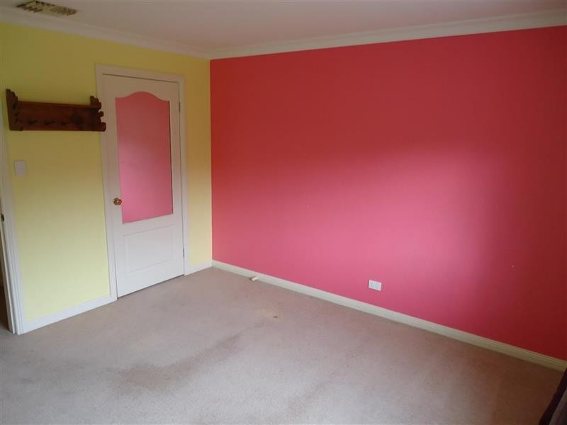 15 Lincoln Ave, Wagga Wagga NSW 2650