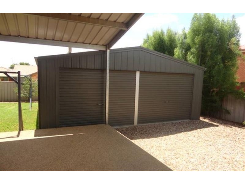 22 Sackville Dr, Forest Hill NSW 2651