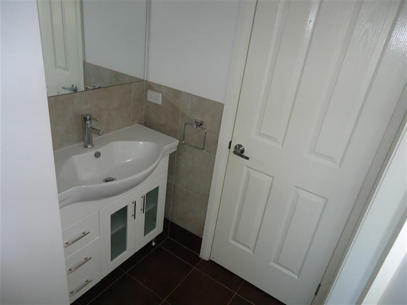 1/27 Dove St, Wagga Wagga NSW 2650