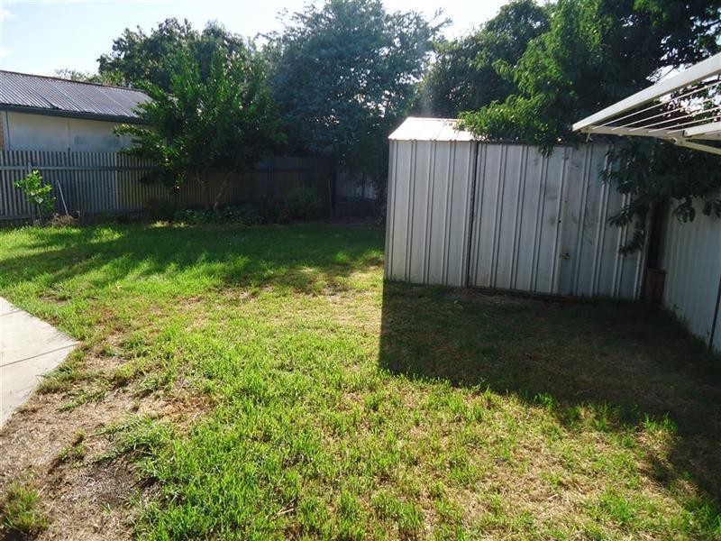 43 Northcott Pde, Wagga Wagga NSW 2650