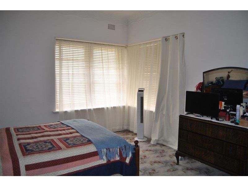 29 Athol St, Wagga Wagga NSW 2650