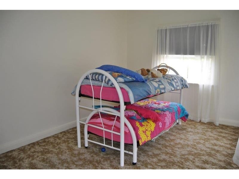29 Athol St, Wagga Wagga NSW 2650