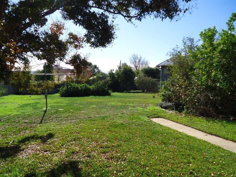 29 Athol St, Wagga Wagga NSW 2650