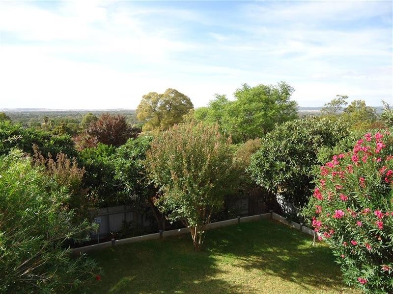 41 Amaroo St, Wagga Wagga NSW 2650