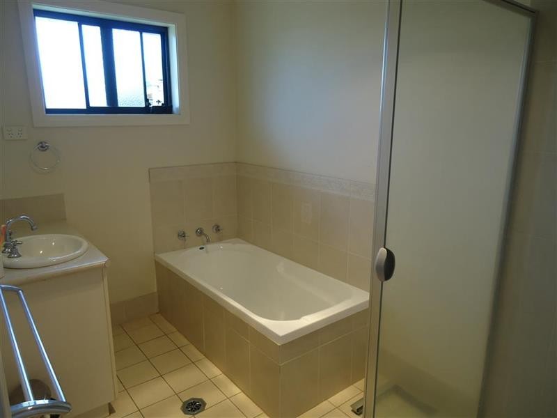 68 Jack Ave, Wagga Wagga NSW 2650