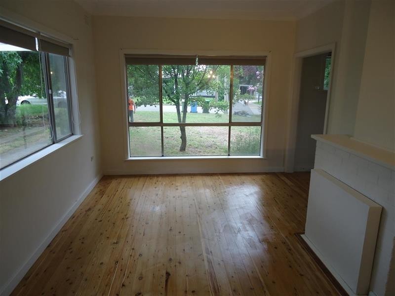 10 Cochrane St, Wagga Wagga NSW 2650