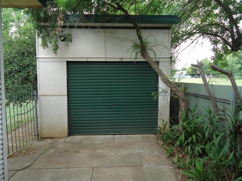 10 Cochrane St, Wagga Wagga NSW 2650