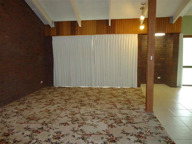 43 Alexander St, Wagga Wagga NSW 2650