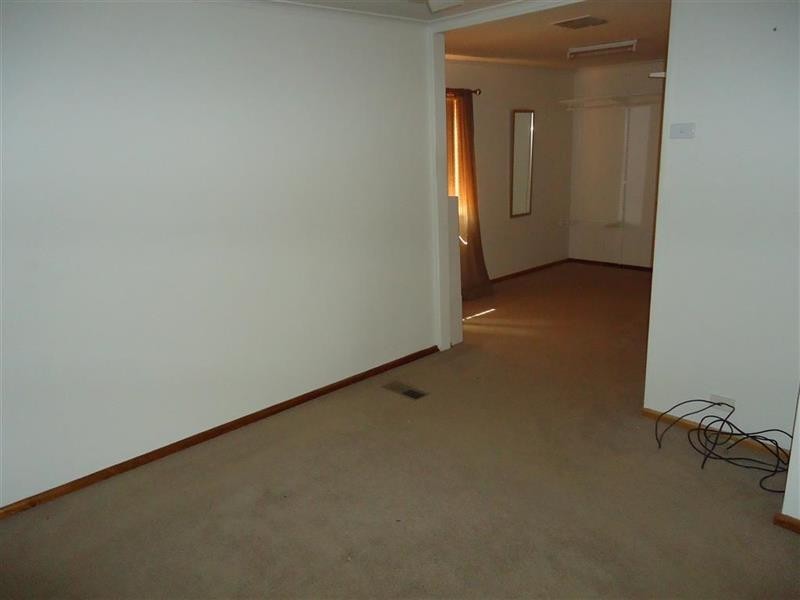 43 Alexander St, Wagga Wagga NSW 2650