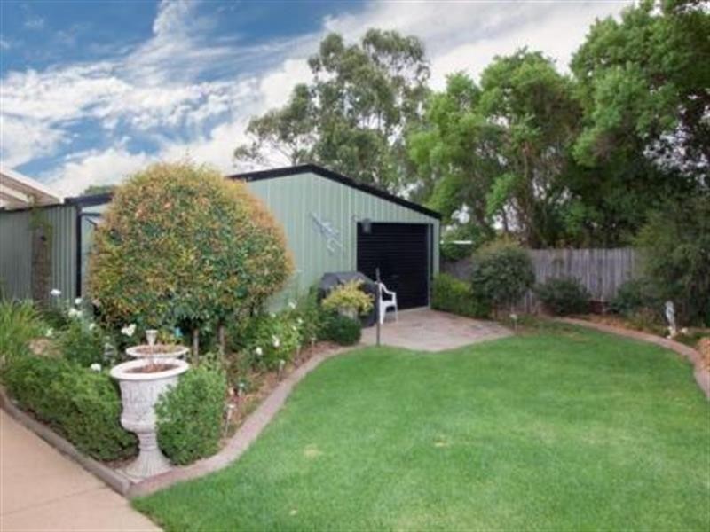 43 Alexander St, Wagga Wagga NSW 2650