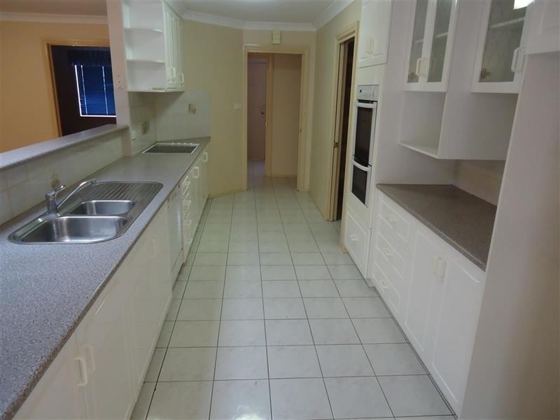5 Malaya Dr, Wagga Wagga NSW 2650