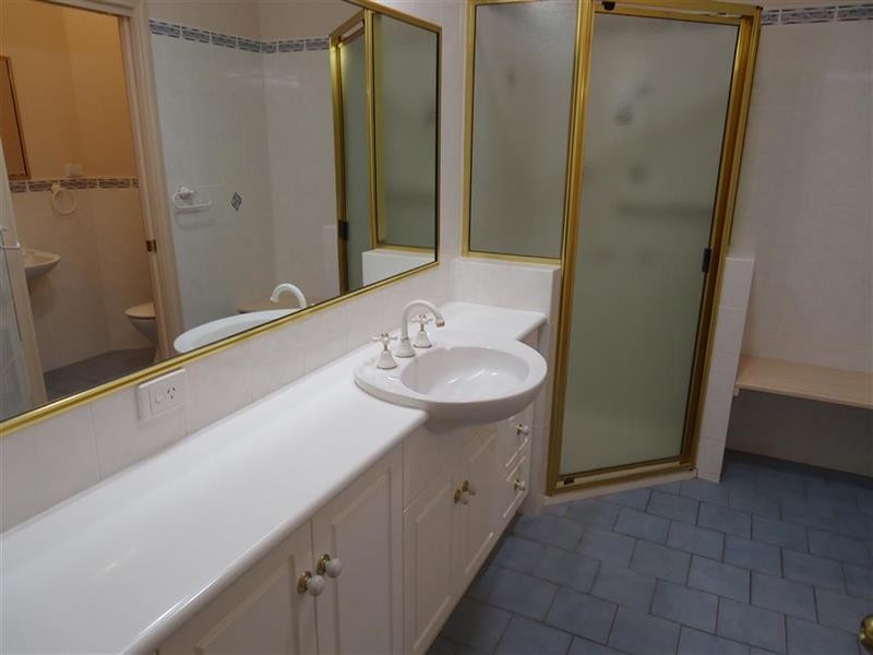 5 Malaya Dr, Wagga Wagga NSW 2650