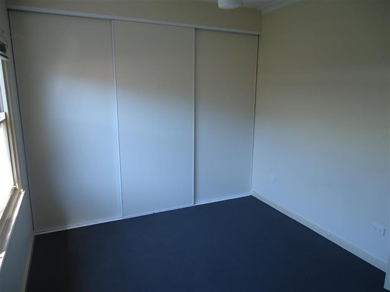 33 Mair St, Wagga Wagga NSW 2650