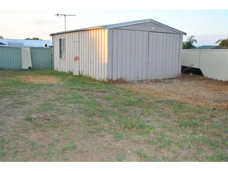 8 Naretha St, Wagga Wagga NSW 2650
