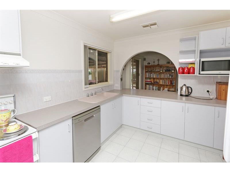 3 Elanora Pl, Wagga Wagga NSW 2650