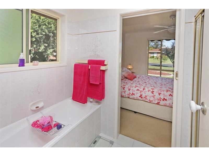 3 Elanora Pl, Wagga Wagga NSW 2650