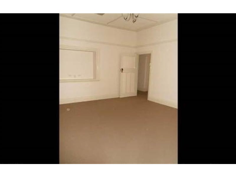 30 Brookong Ave, Wagga Wagga NSW 2650